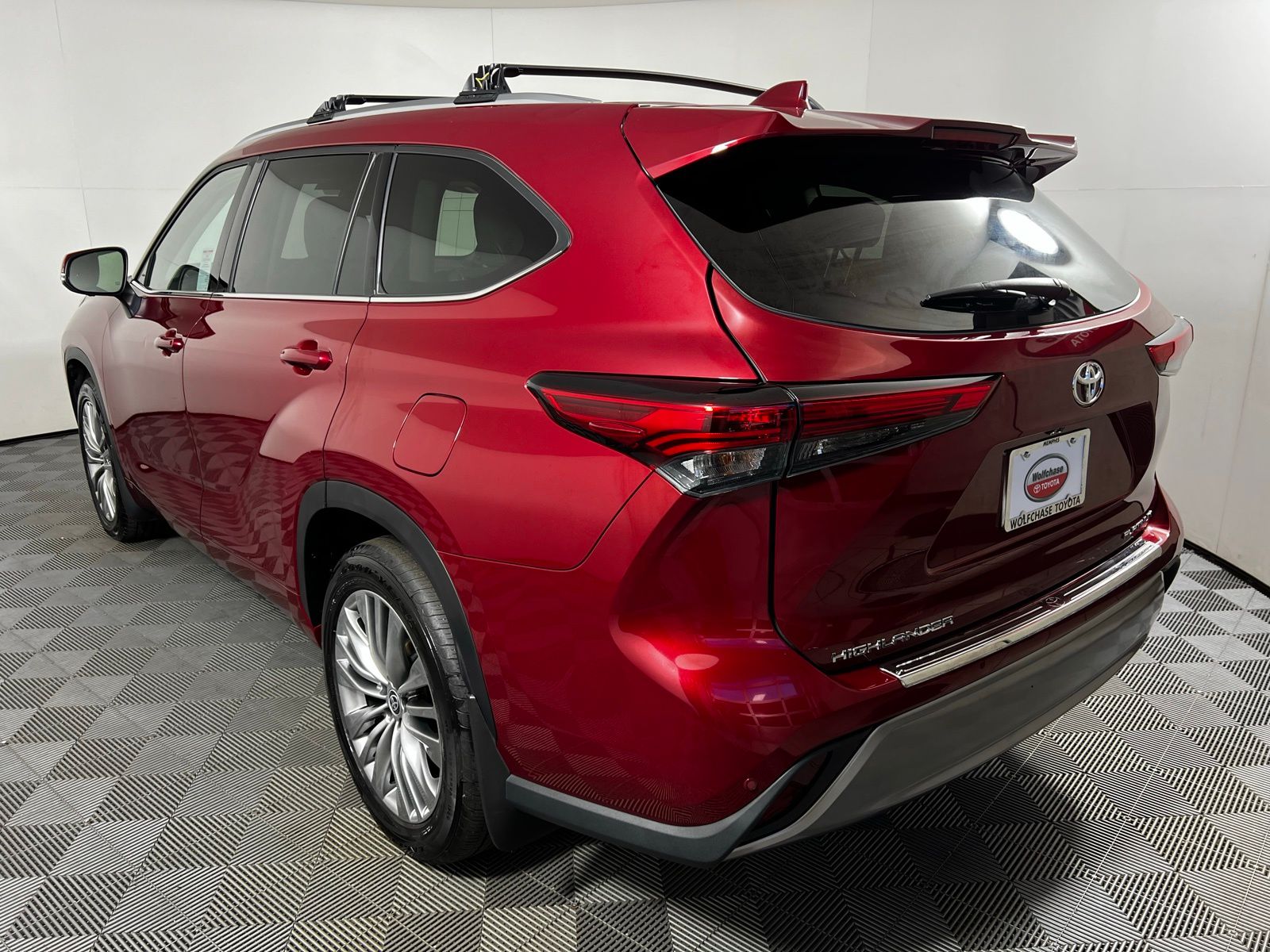 2023 Toyota Highlander Platinum 7