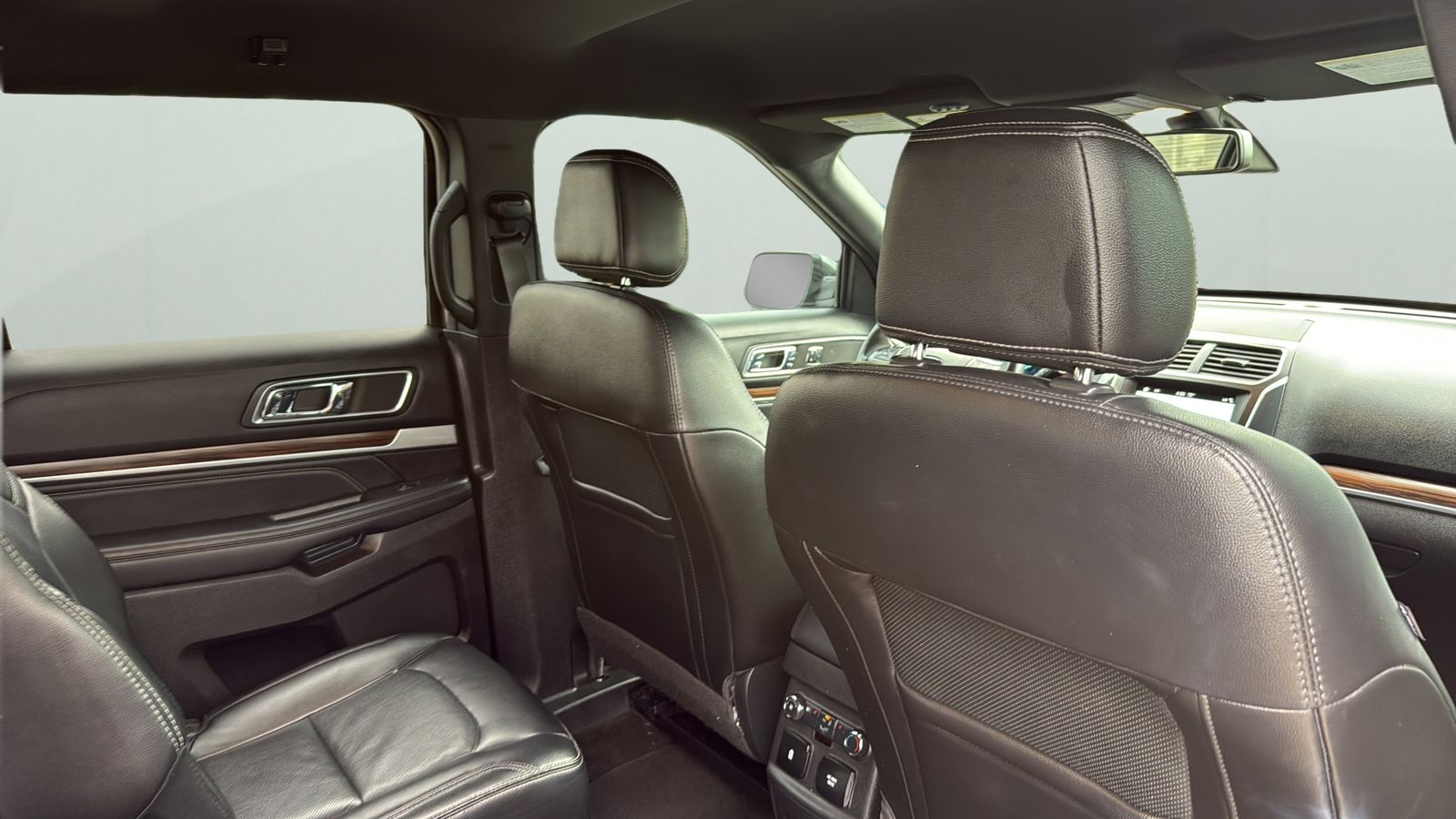 Used Car 2017 Ford Explorer  Limited For Sale Under $12,000 In Austin, Texas
