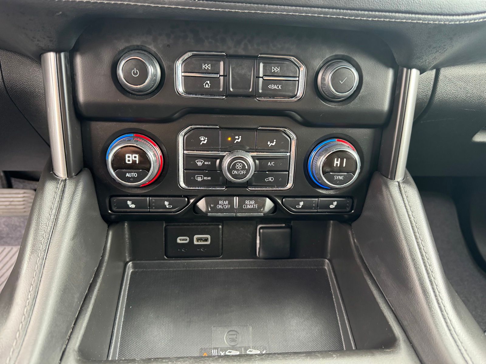Used 2024 Chevrolet Suburban SUV