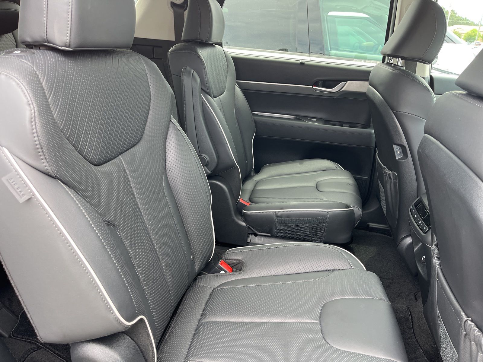 Used 2025 White Hyundai XRT image 24