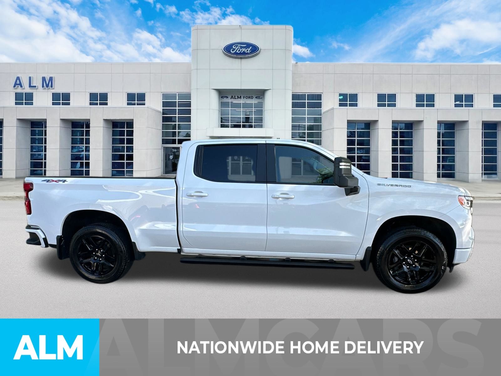 Used 2024 White Chevrolet RST image 4