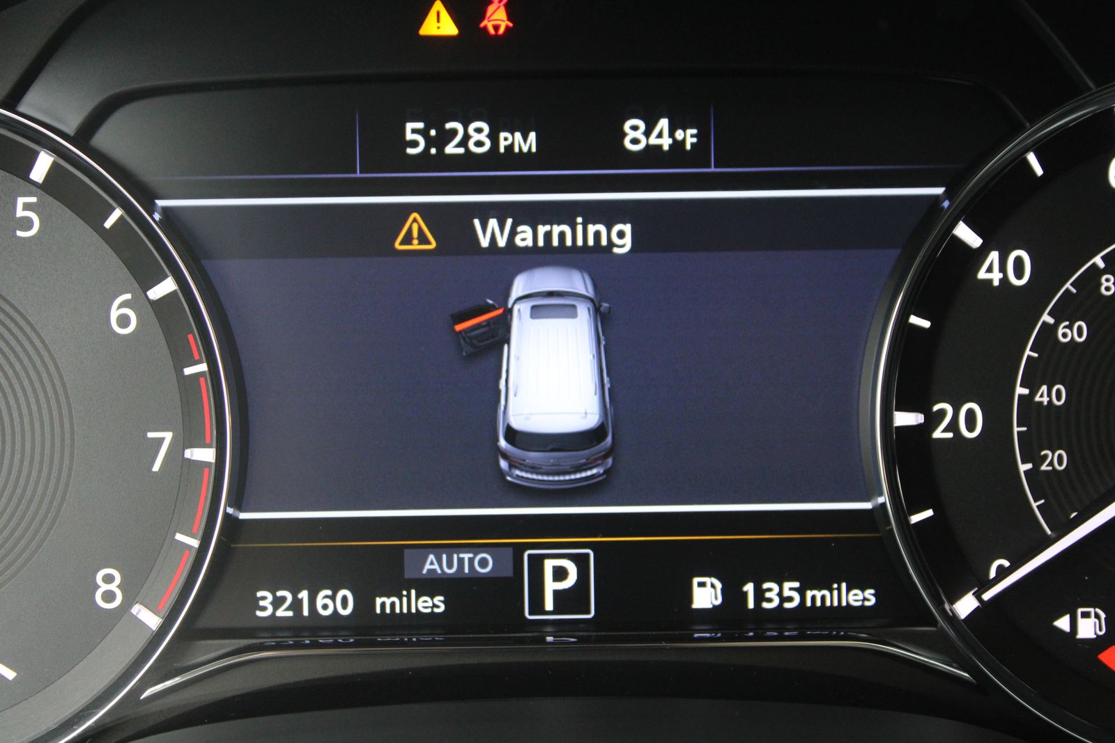 Used 2024 Gray INFINITI Premium Select image 25