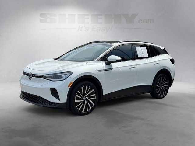 Used 2024 White Volkswagen S image 18