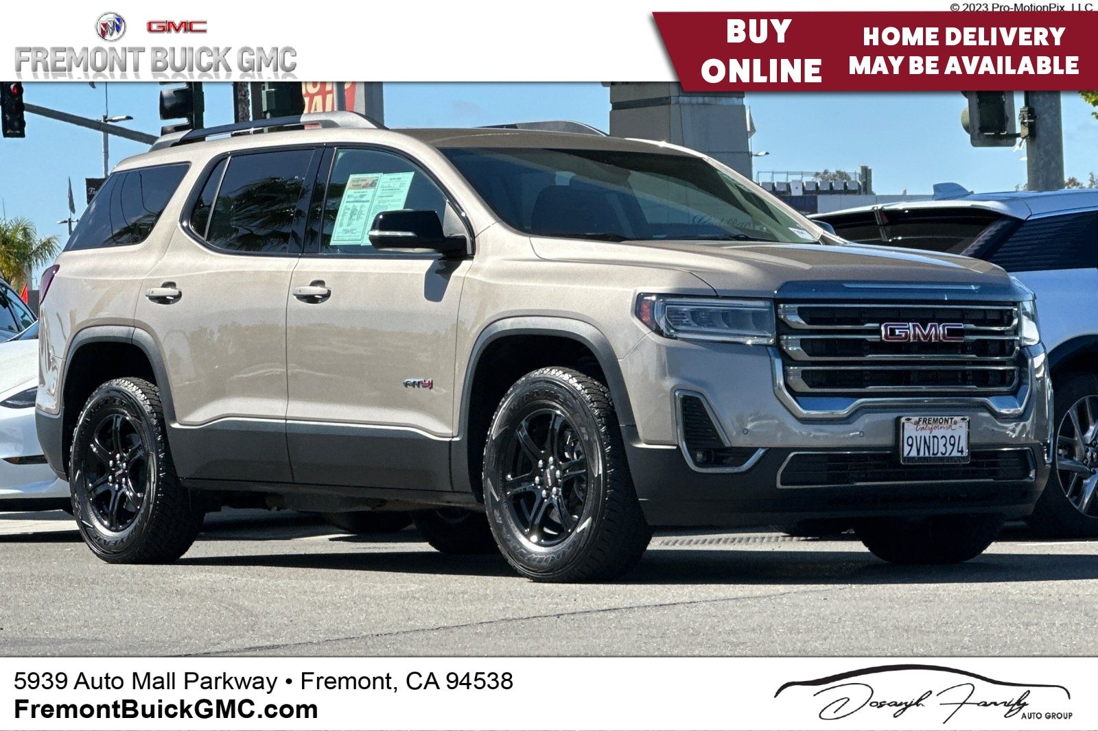 Light Stone Metallic 2022 GMC Acadia SUV / Crossover Four-Wheel Drive 9-Speed Automatic