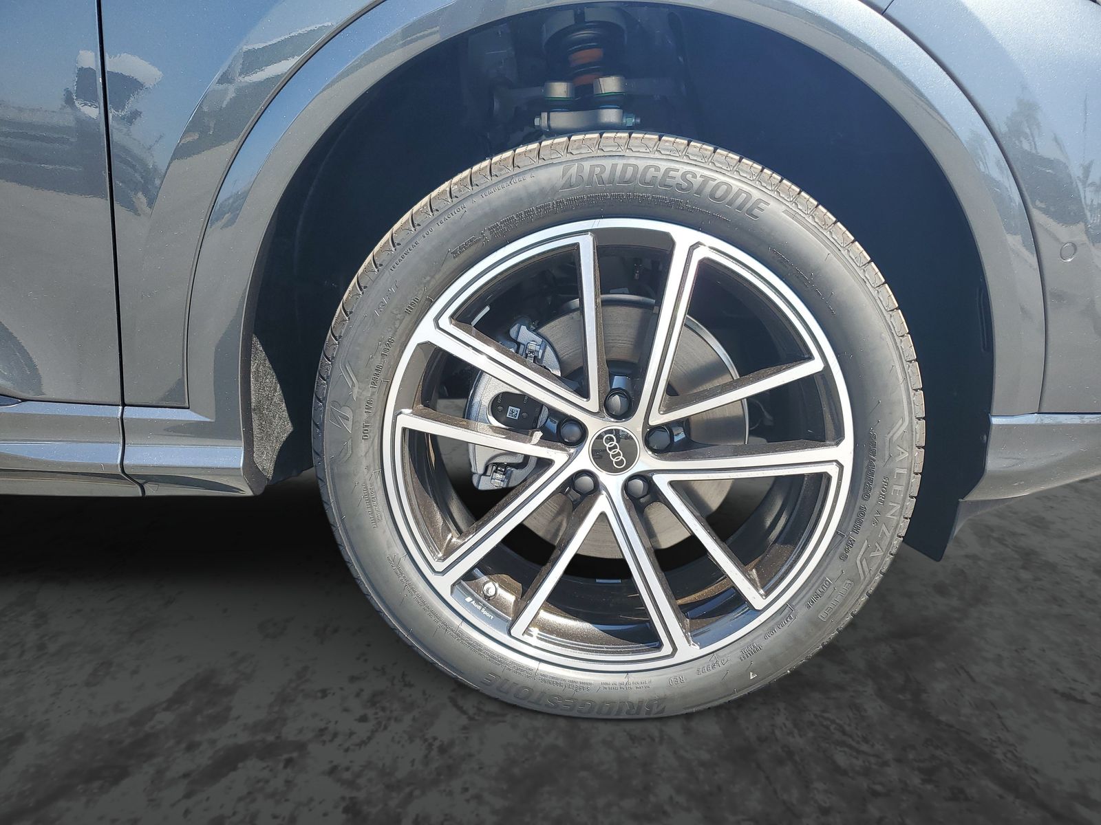 Vehicle photo
