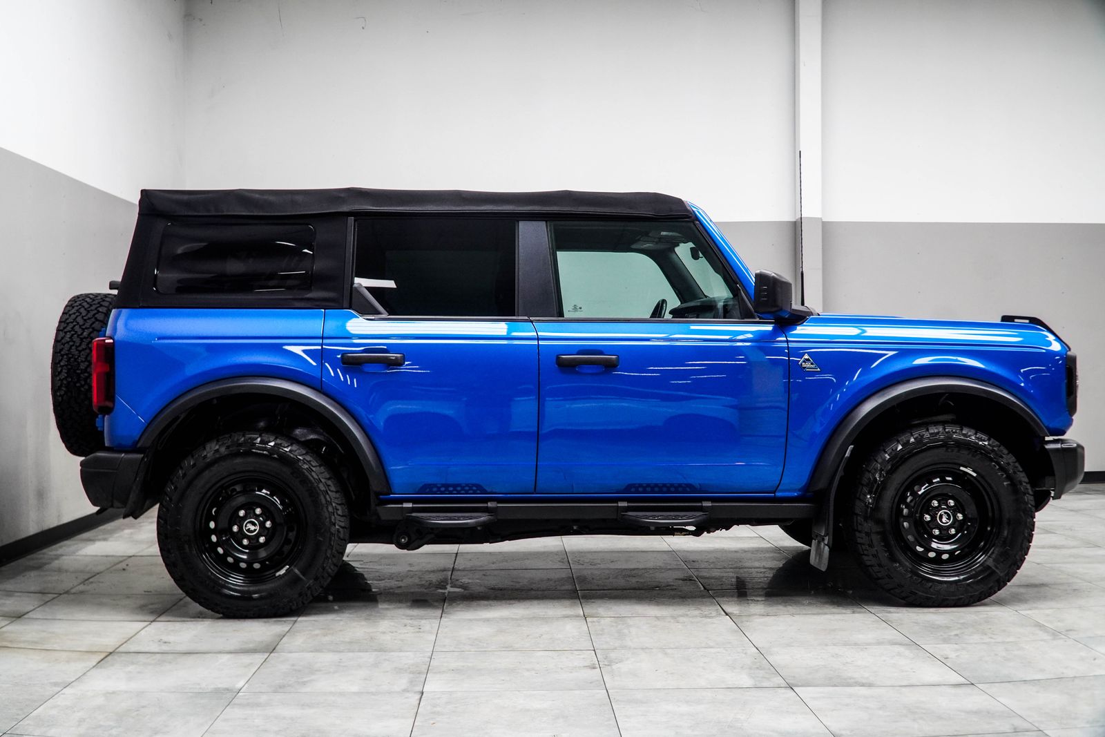 View vehicle photo 6