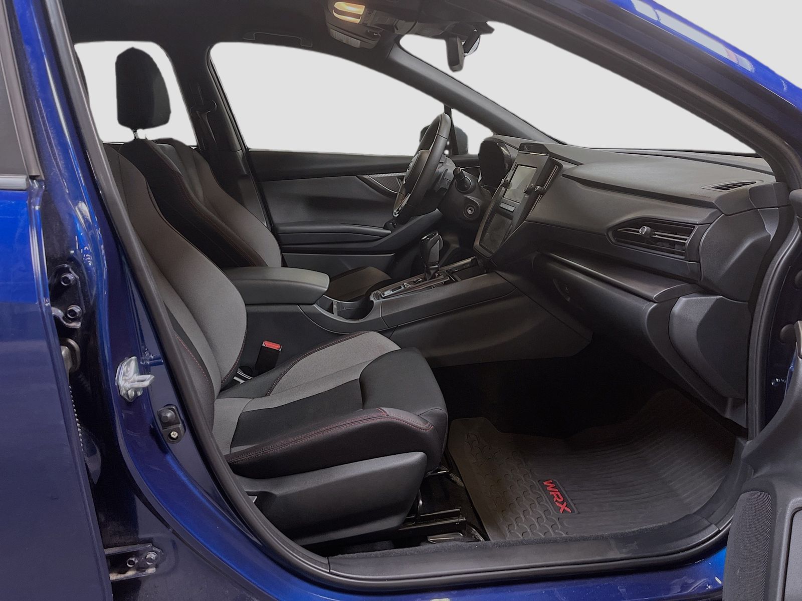 Used 2023 Blue Subaru Base image 25