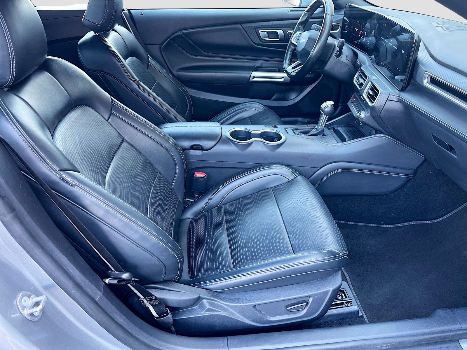 Used 2024 Silver Ford EcoBoost Premium image 27