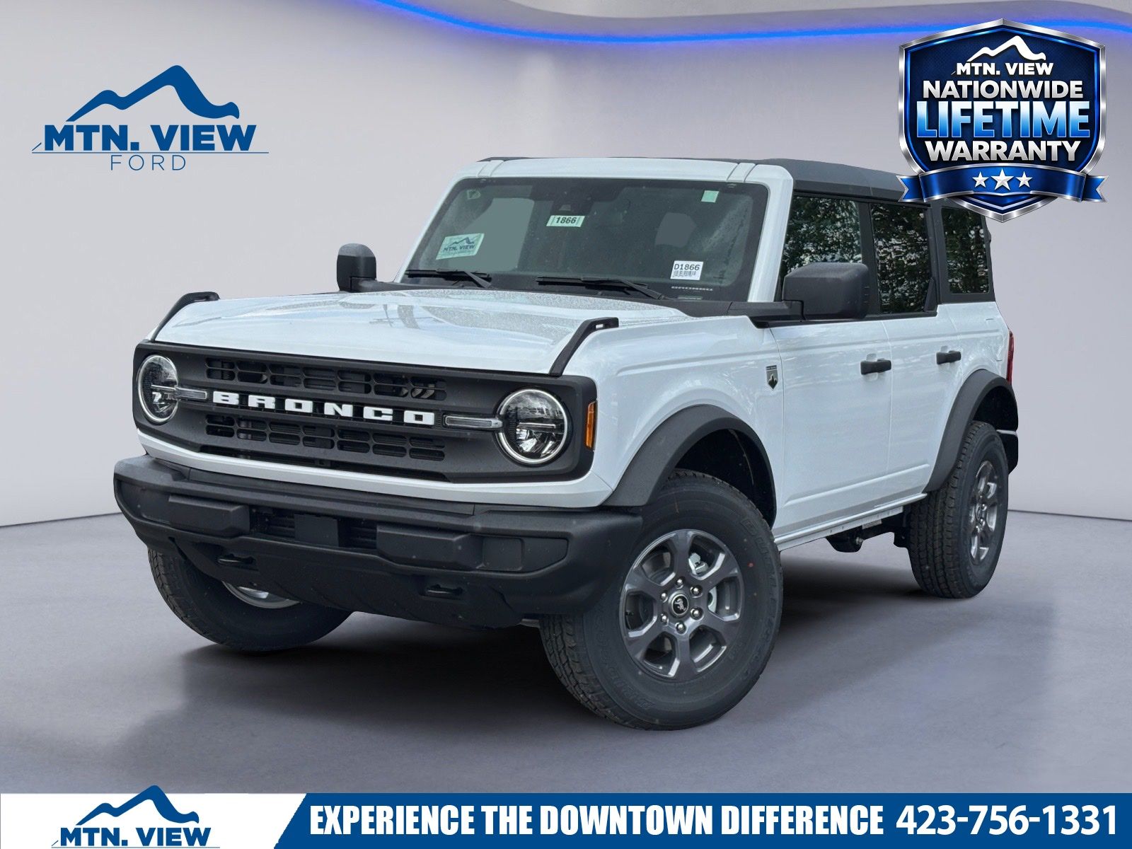 Oxford White 2026 Ford Bronco SUV / Crossover Four-Wheel Drive Automatic