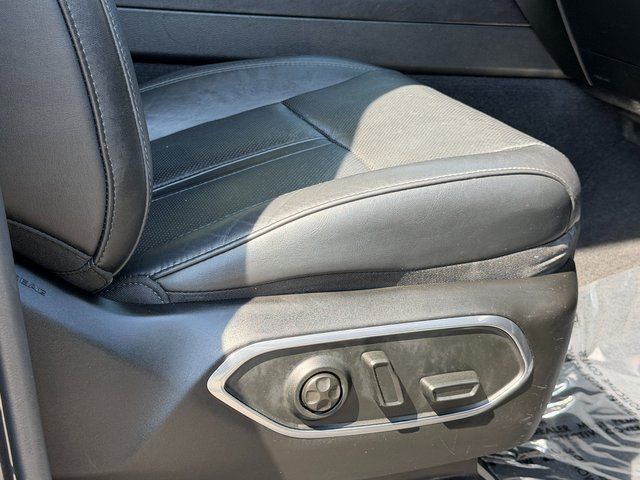 Used 2022 Metallic Jeep Series II image 30