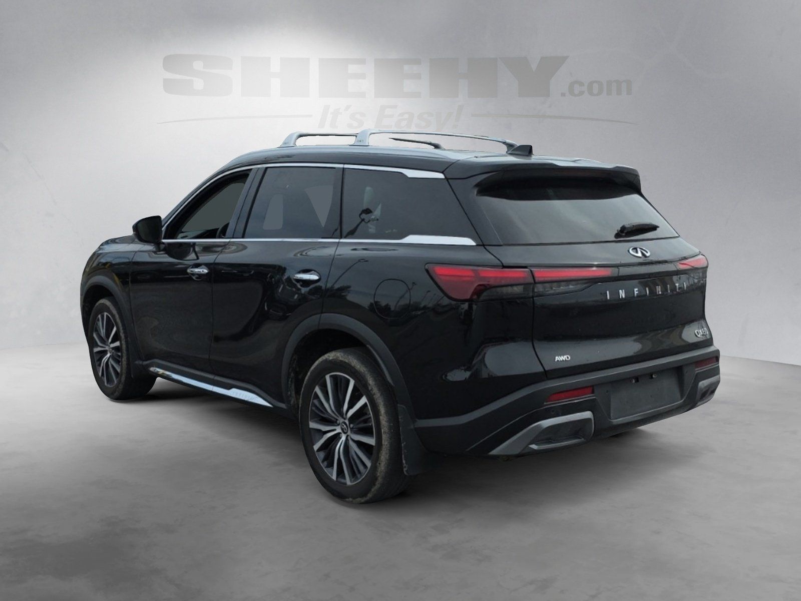 Used 2025 Black INFINITI Sensory image 13