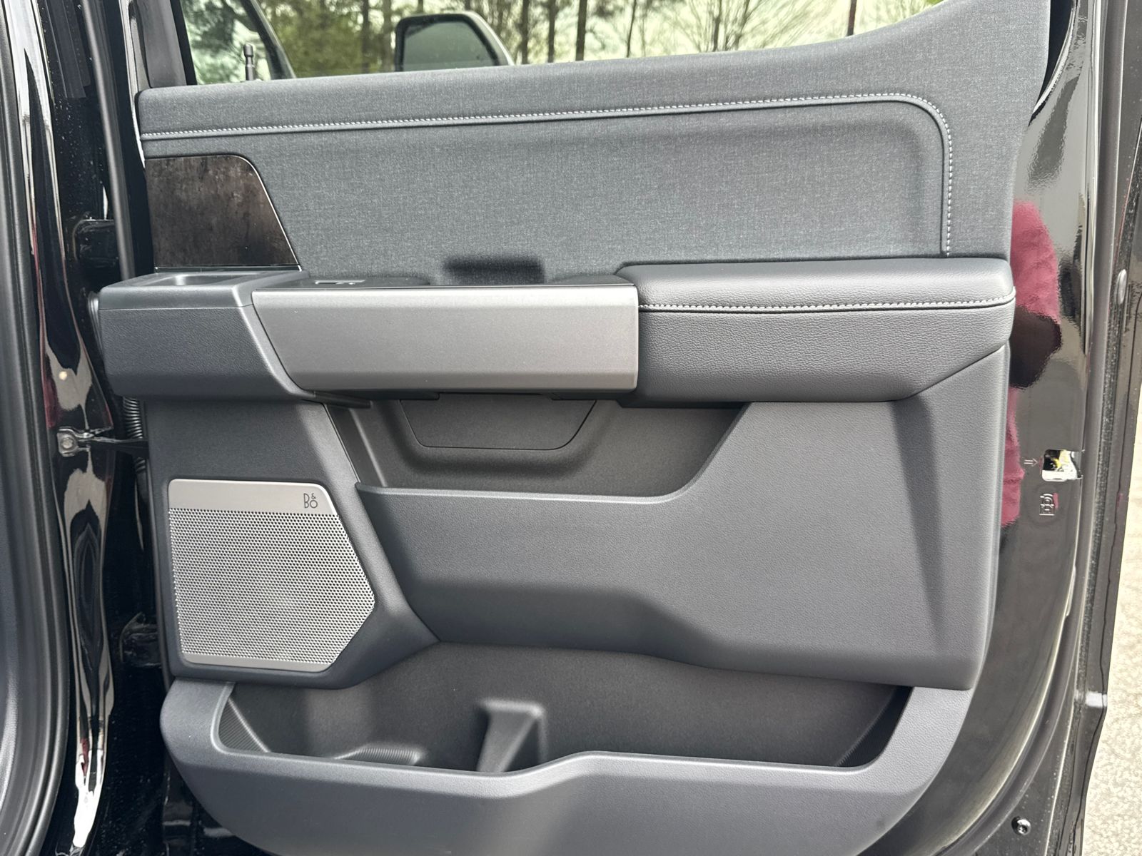 New 2026 Agate Black Metallic Ford F-250® Lariat® image 19