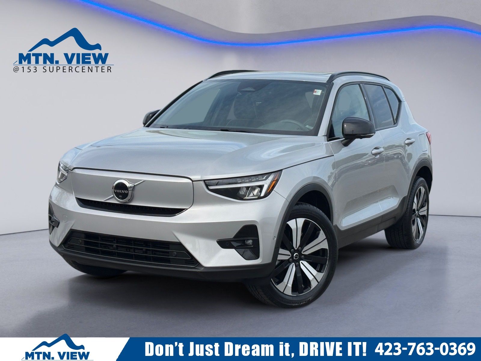 Silver 2023 Volvo XC40 Recharge Twin Plus eAWD SUV / Crossover All-Wheel Drive 1-Speed Automatic
