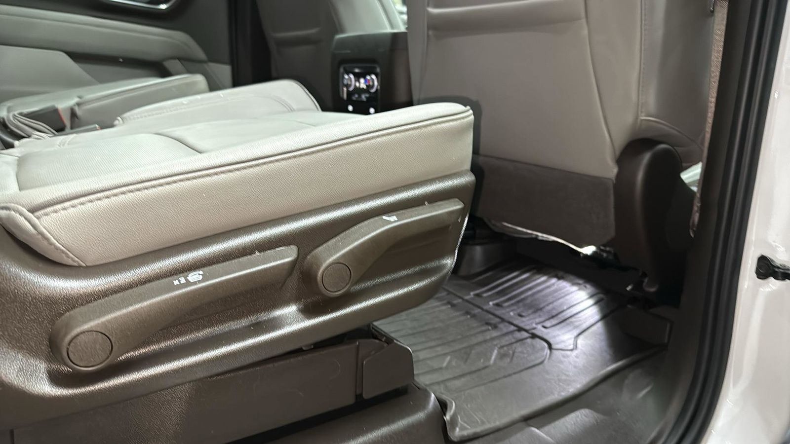 Used Car 2023 Gmc Yukon Xl  Slt For Sale Under $50,000 In Austin, Texas