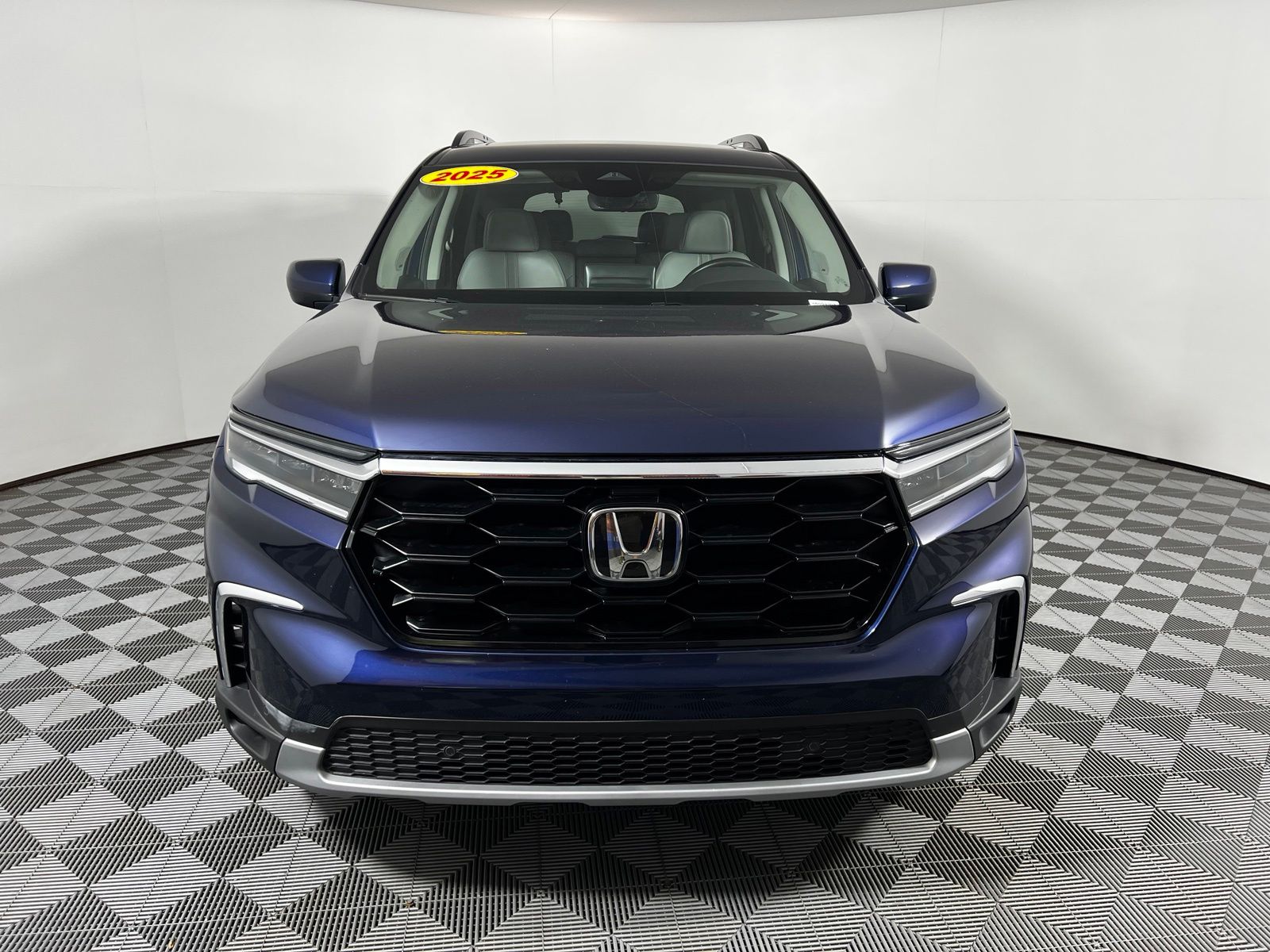 Thumbnail: 2025 Honda Pilot - 2