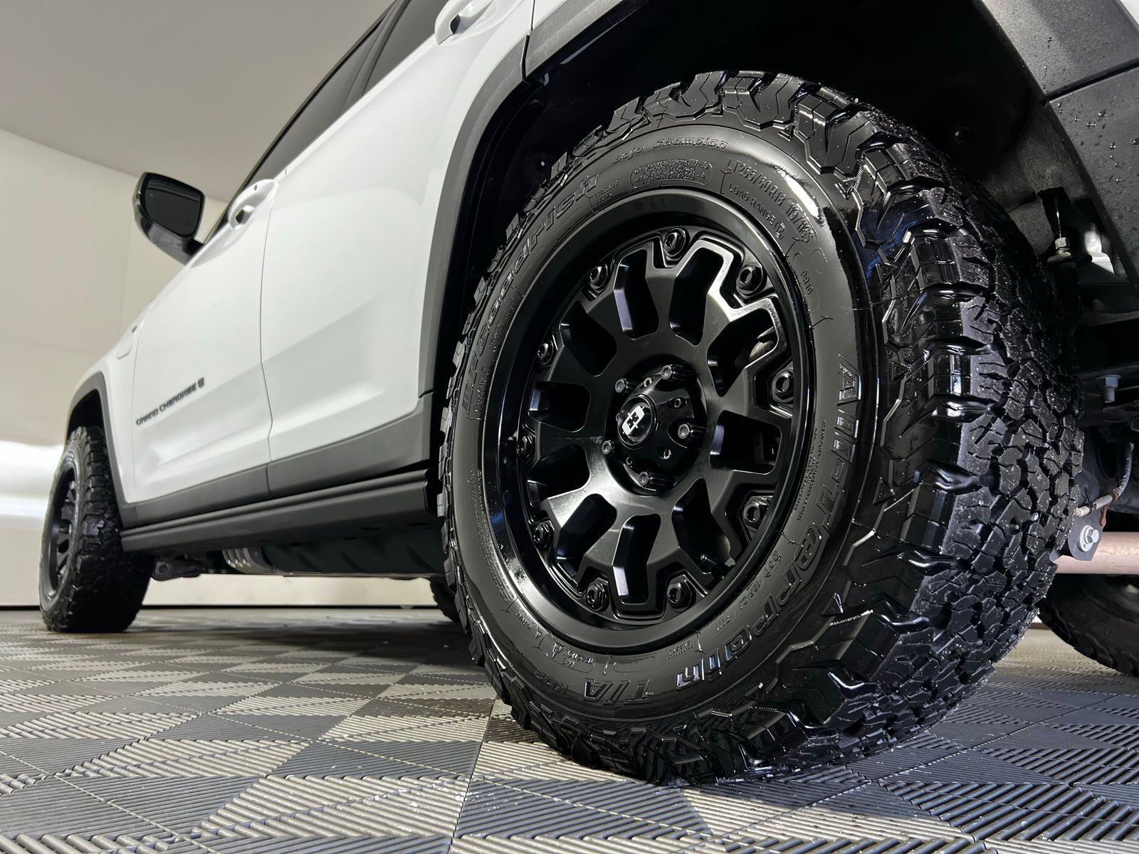 Thumbnail: 2024 Jeep Grand Cherokee - 31