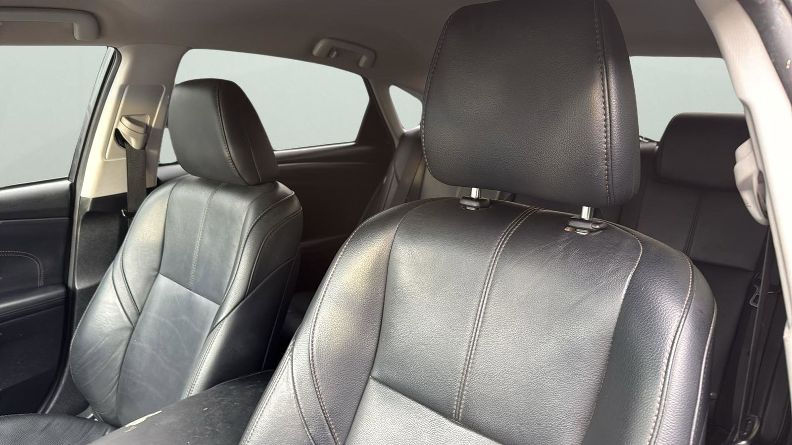 Used Car 2018 Toyota Avalon  Xle Plus For Sale Under $20,000 In Austin, Texas