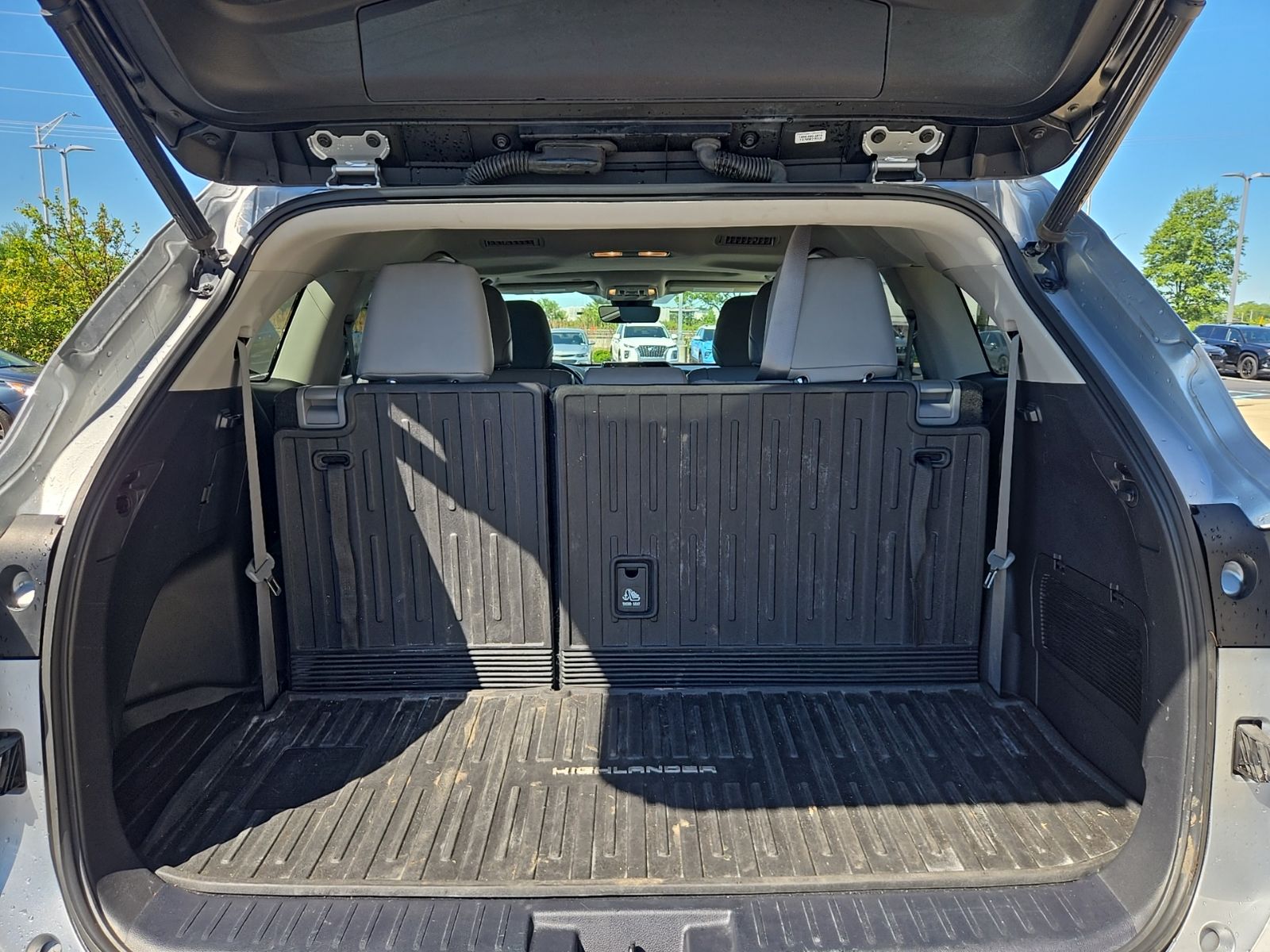 used 2020 Toyota Highlander car, priced at $29,705