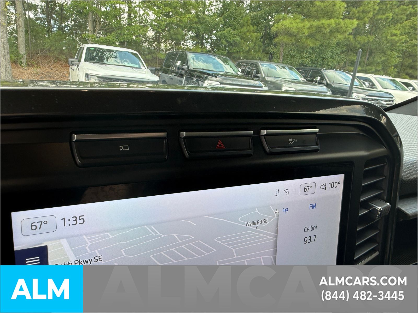 Used 2023 White Ford XLT image 17
