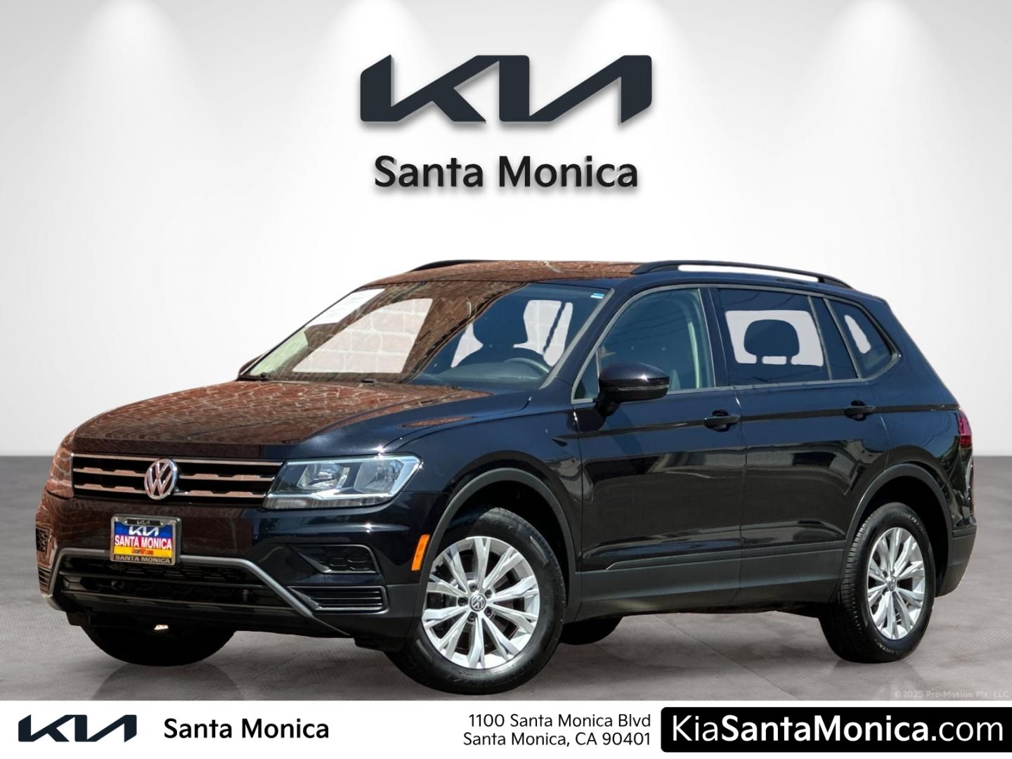 Pearl Metallic 2018 Volkswagen Tiguan SUV / Crossover Front-Wheel Drive 8-Speed Automatic