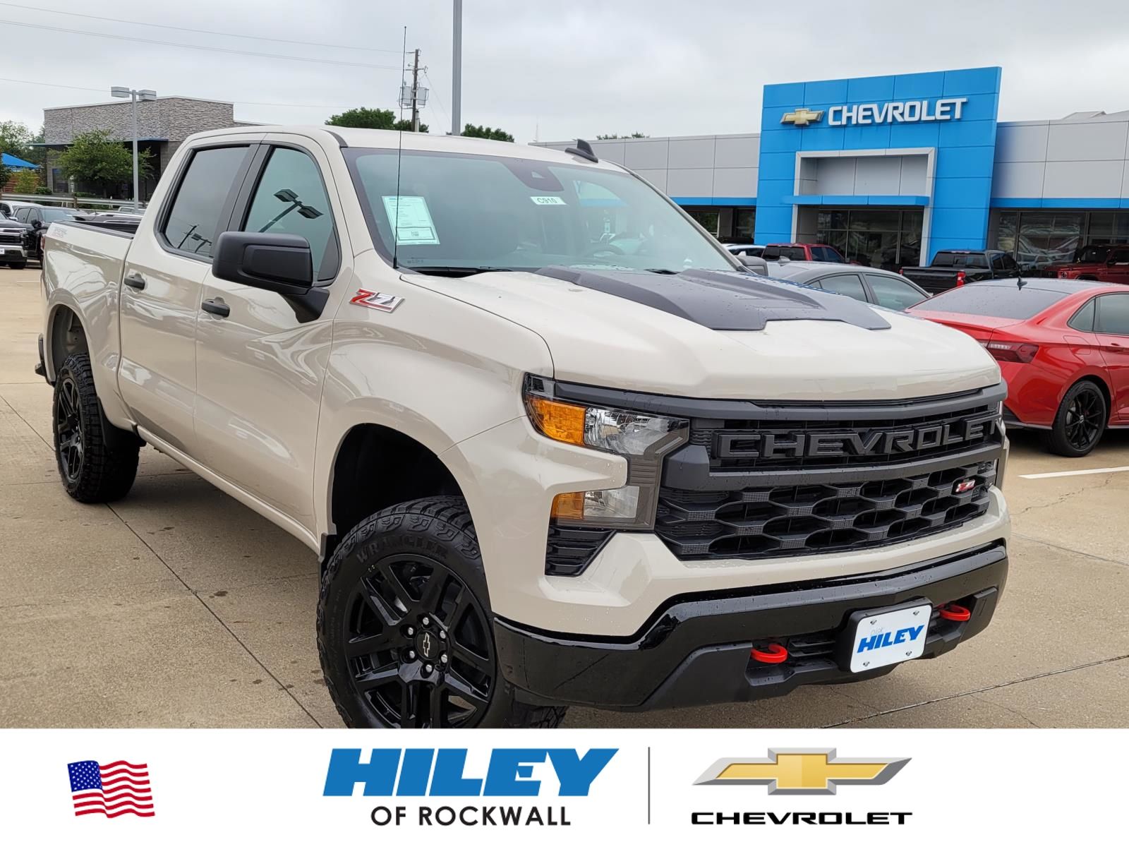 White Sands 2026 Chevrolet Silverado 1500 Custom Trail Boss Crew Cab 4WD Pickup Truck Four-Wheel Drive Automatic