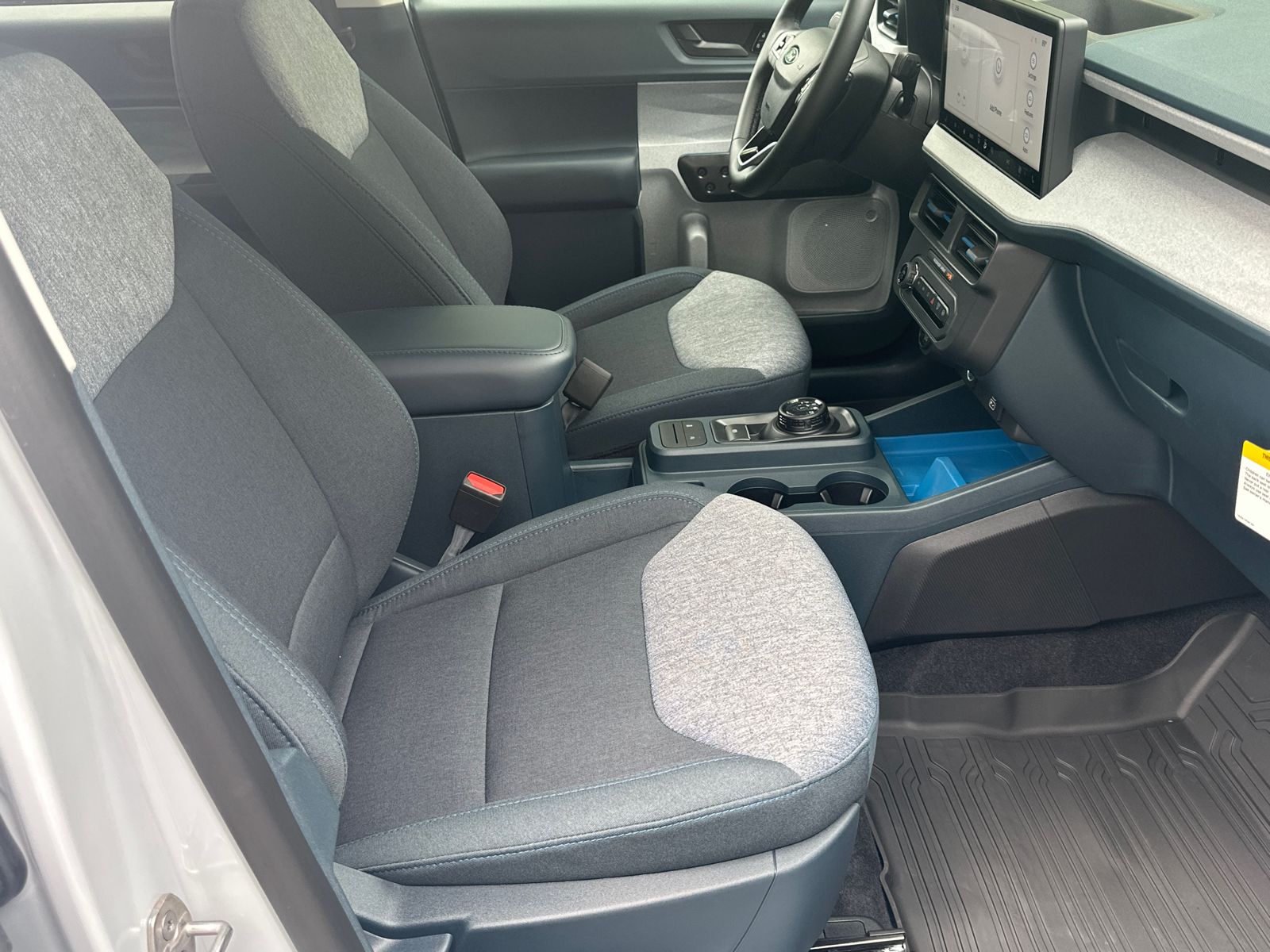 New 2026 Space White Metallic Ford XLT image 14