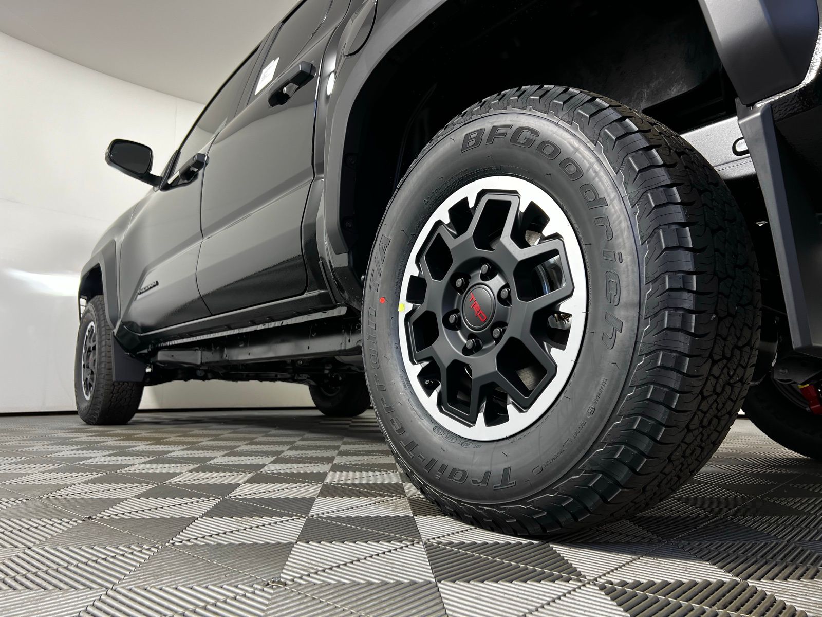 Thumbnail: 2025 Toyota Tacoma - 21