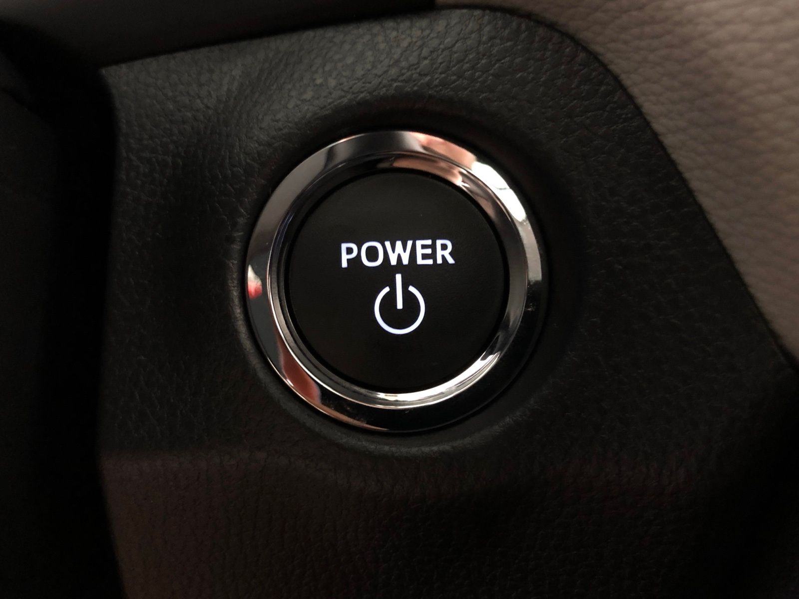 Thumbnail: 2025 Toyota RAV4 - 19