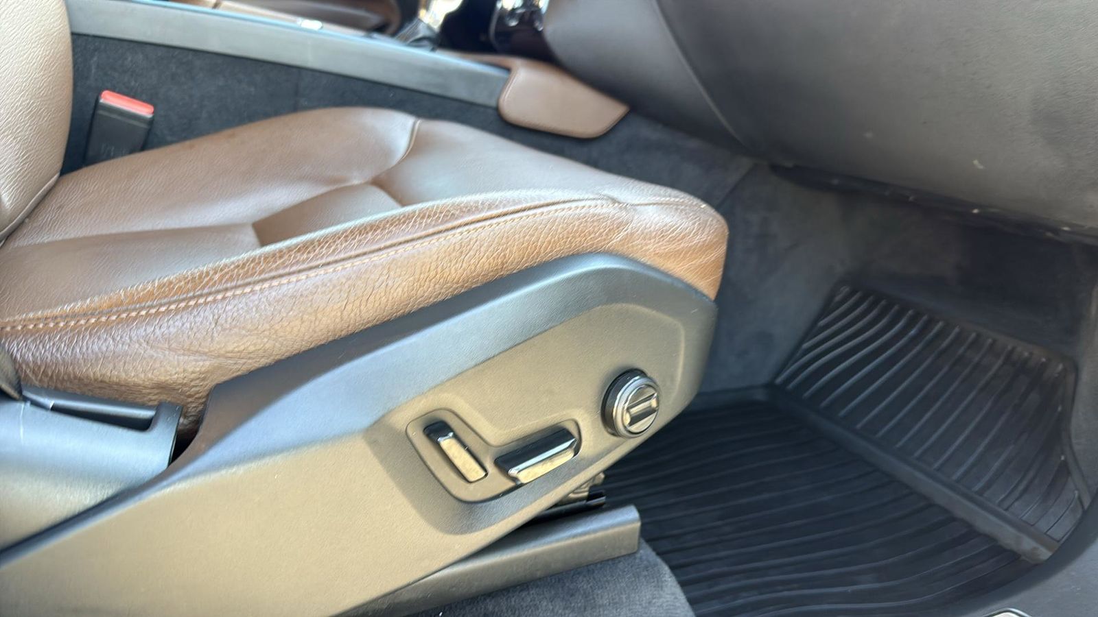 Used Car 2019 Volvo Xc90  T6 Momentum For Sale Under $20,000 In Austin, Texas