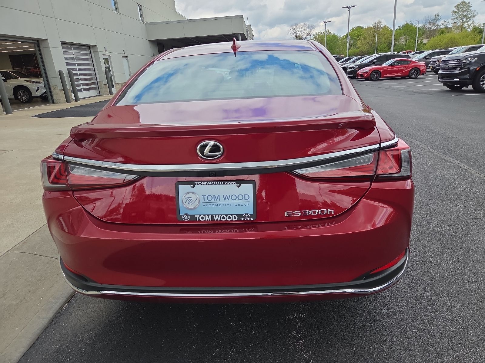used 2025 Lexus ES car, priced at $47,950