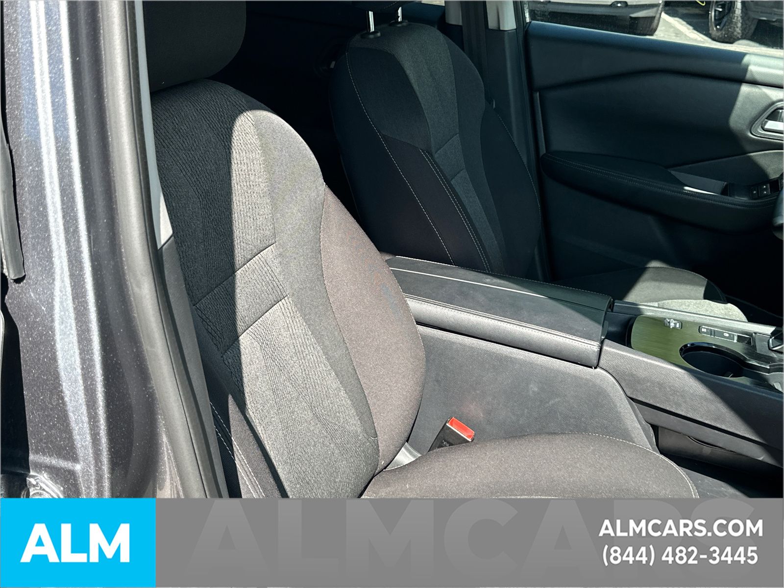 Used 2025 Gray Nissan SV image 32