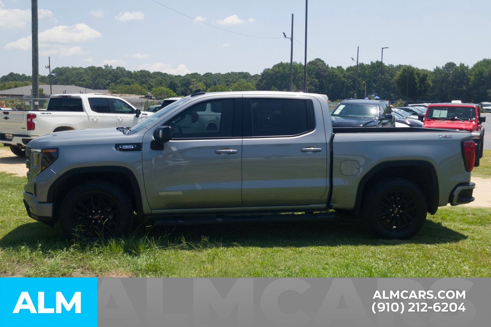 Used 2025 Sterling Metallic GMC Elevation image 11