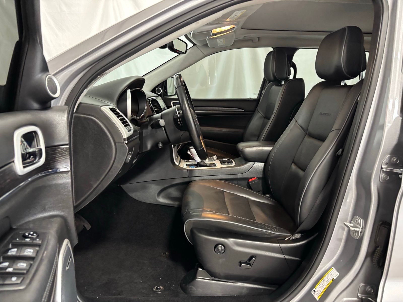 Used Car 2020 Jeep Grand Cherokee  Summit For Sale In Austin, Texas