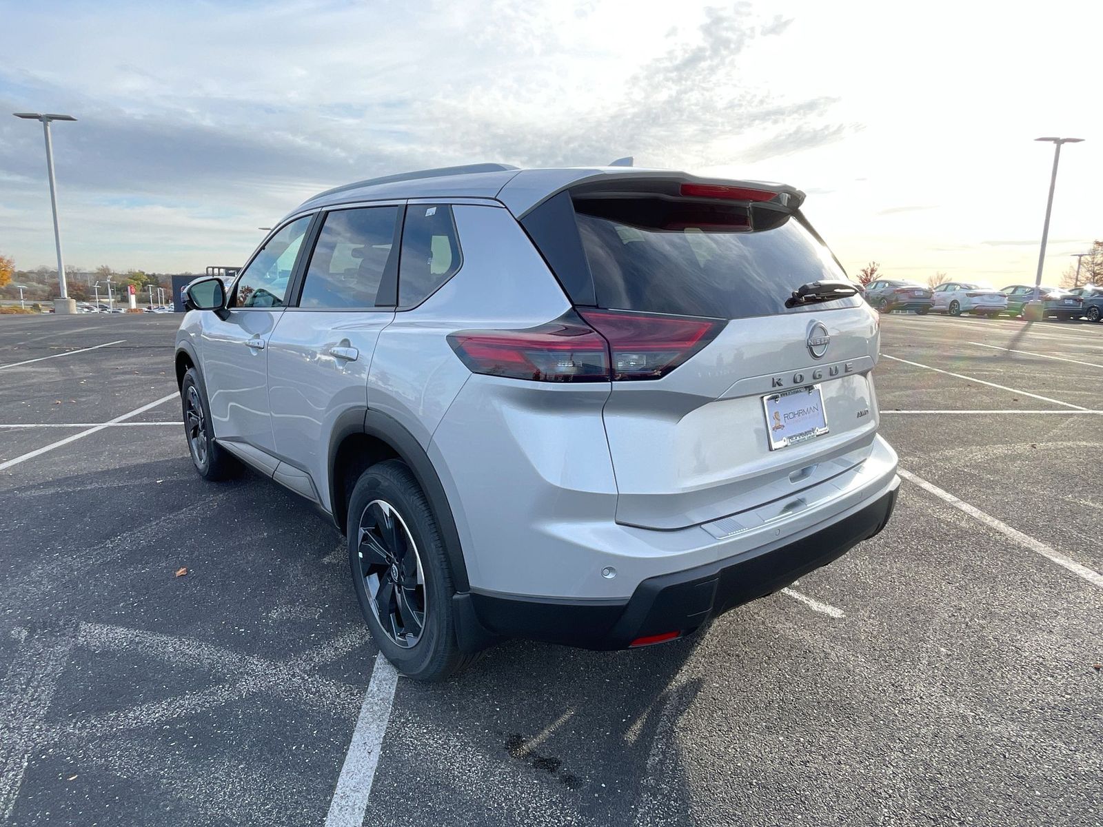 2025 Nissan Rogue SV 32