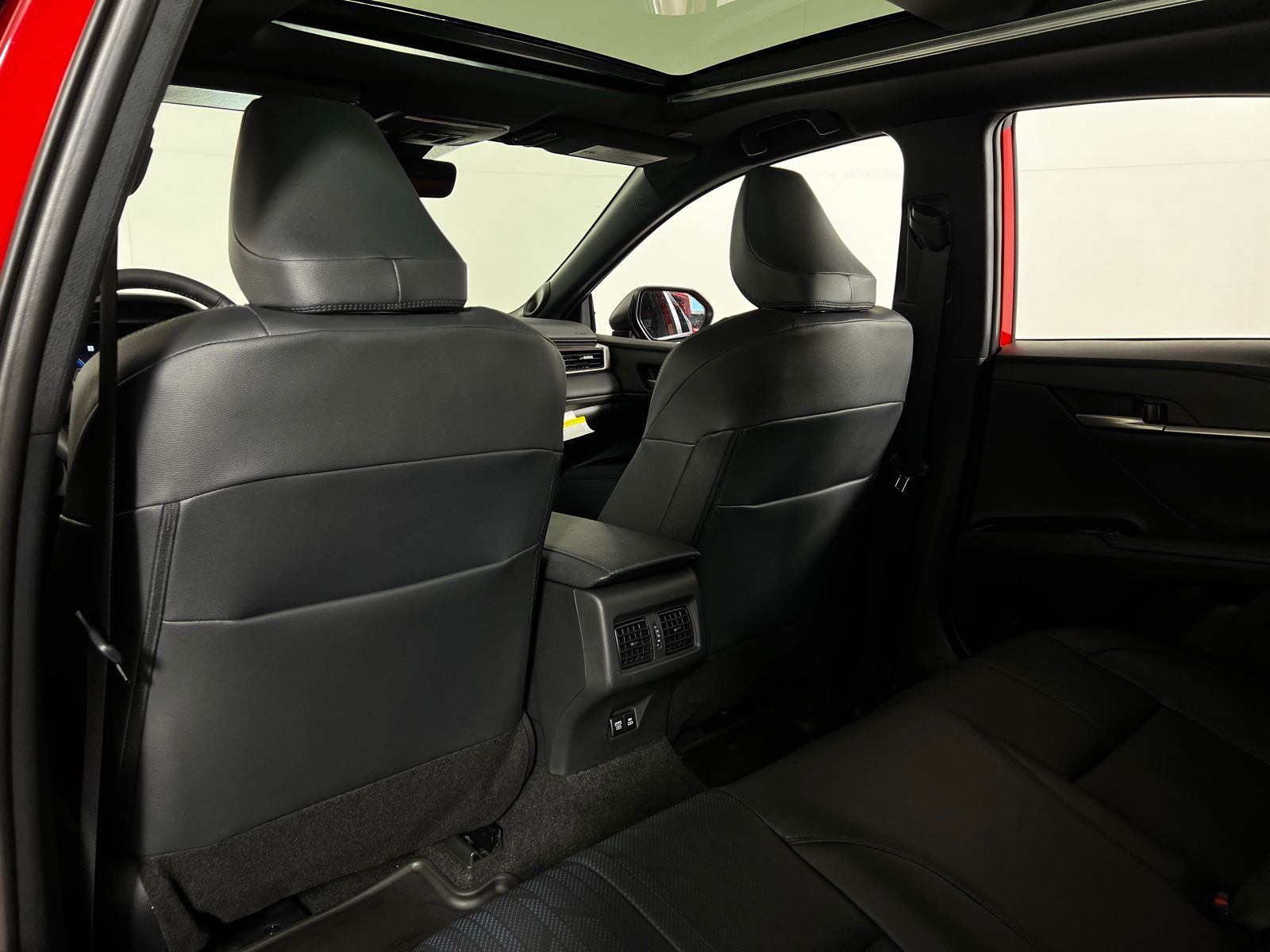 2025 Toyota Camry XSE 19