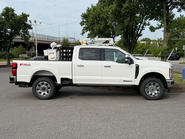 New 2026 Star White Metallic Tri-Coat Ford Lariat image 8