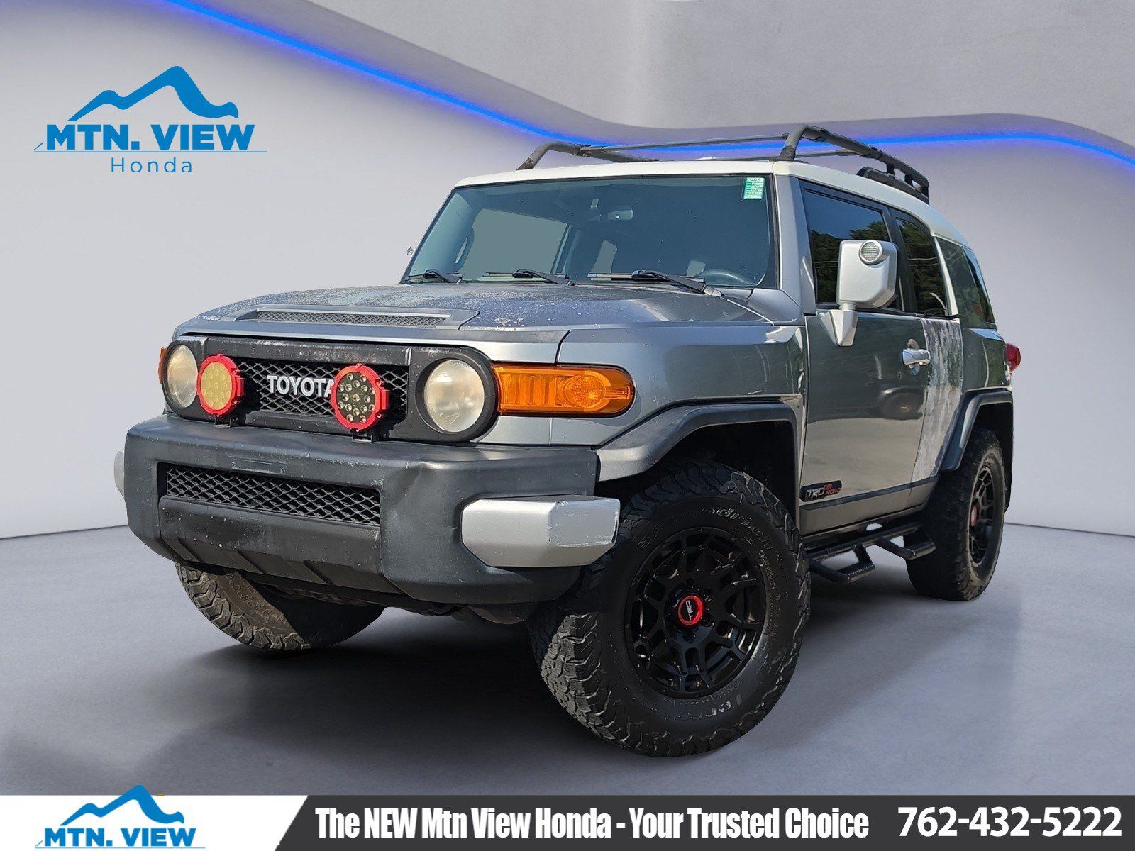 Silver 2011 Toyota FJ Cruiser SUV / Crossover 4X2 5-Speed Automatic