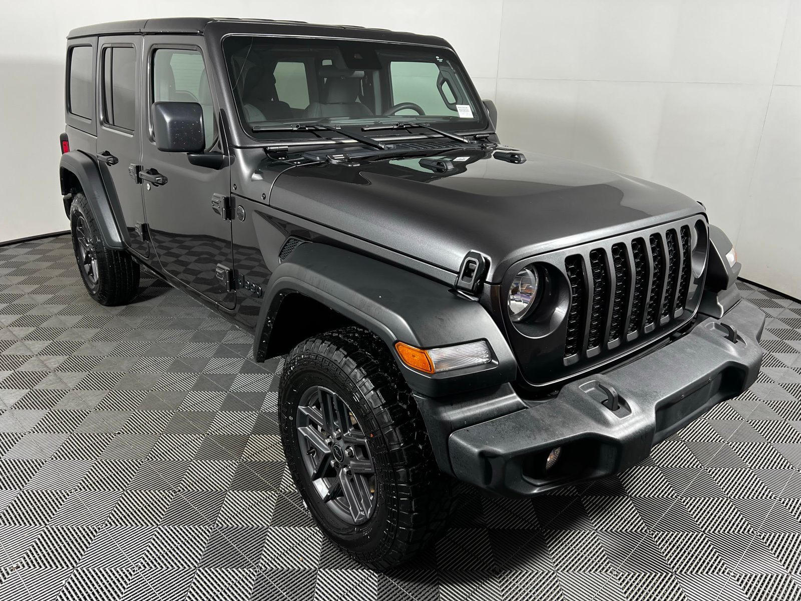 Thumbnail: 2024 Jeep Wrangler - 3