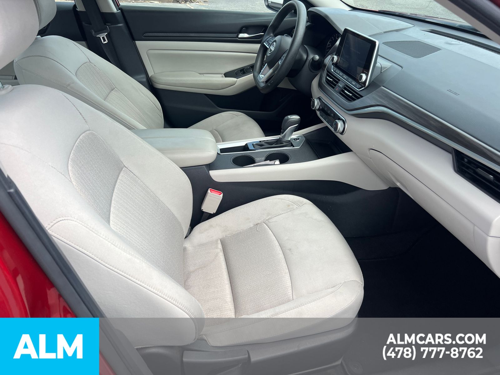 Used 2025 Red Nissan 2.5 SV image 17