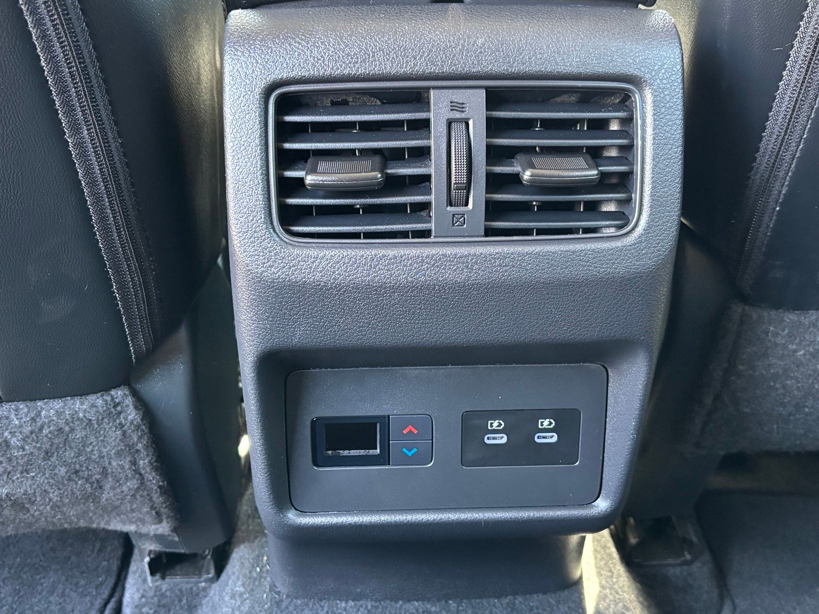 Used 2024 Nissan Rogue SUV