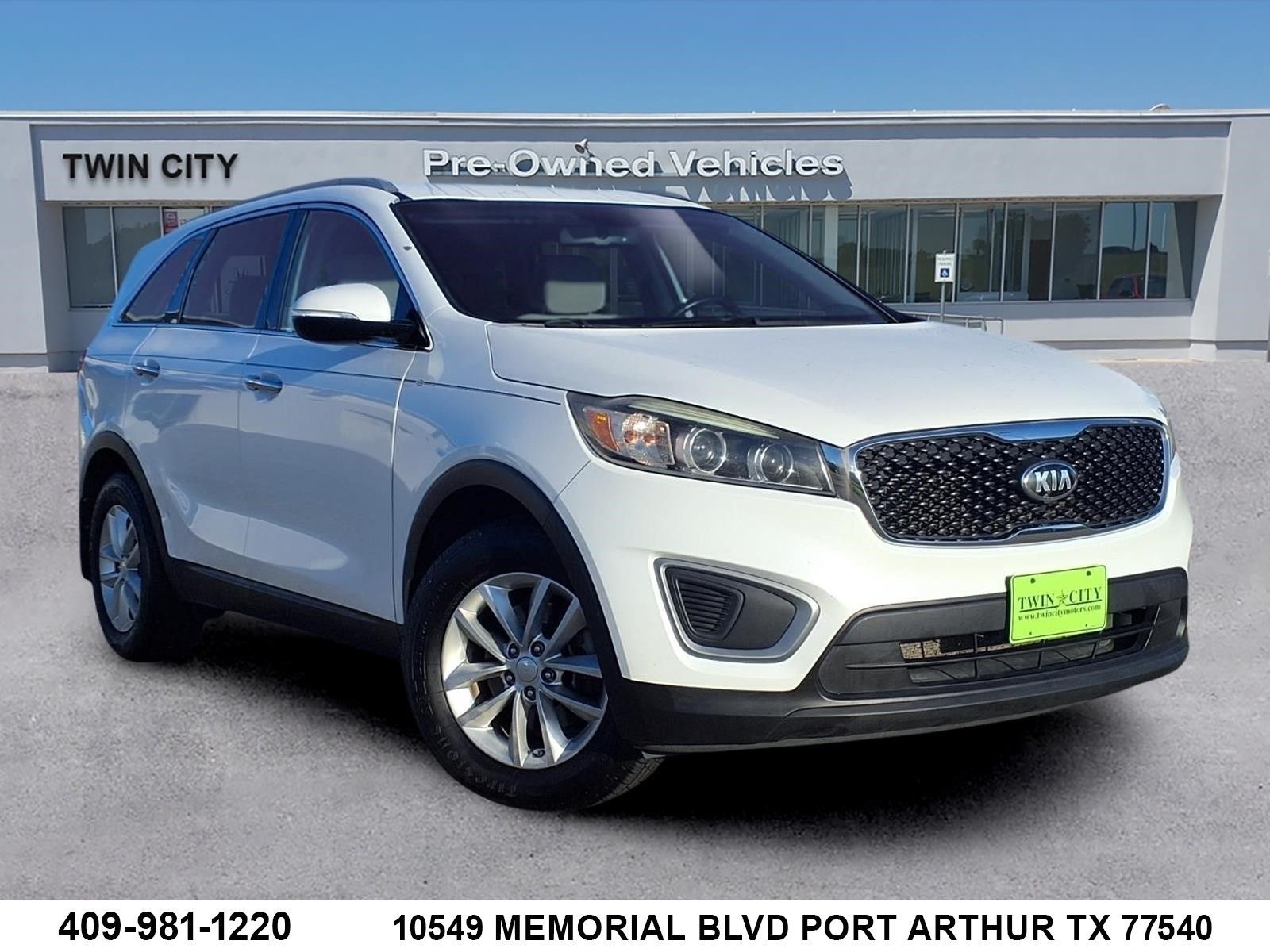 Snow White Pearl 2016 Kia Sorento SUV / Crossover Front-Wheel Drive 6-Speed Automatic