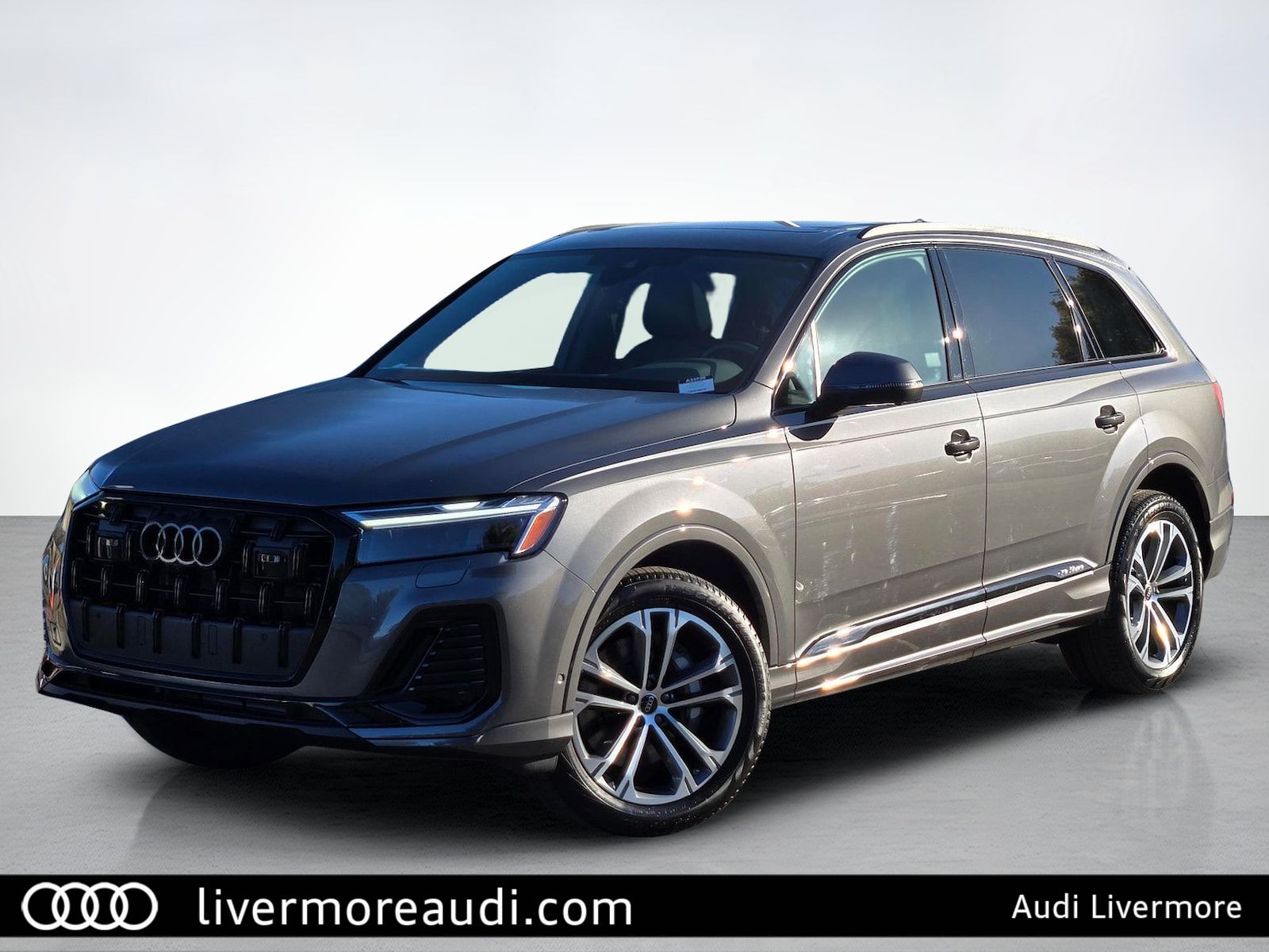 2025 Audi Q7 quattro Premium Plus 45 TFSI SUV / Crossover All-Wheel Drive 8-Speed Automatic