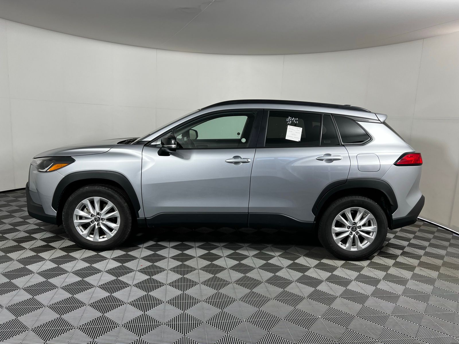 Thumbnail: 2025 Toyota Corolla Cross - 7