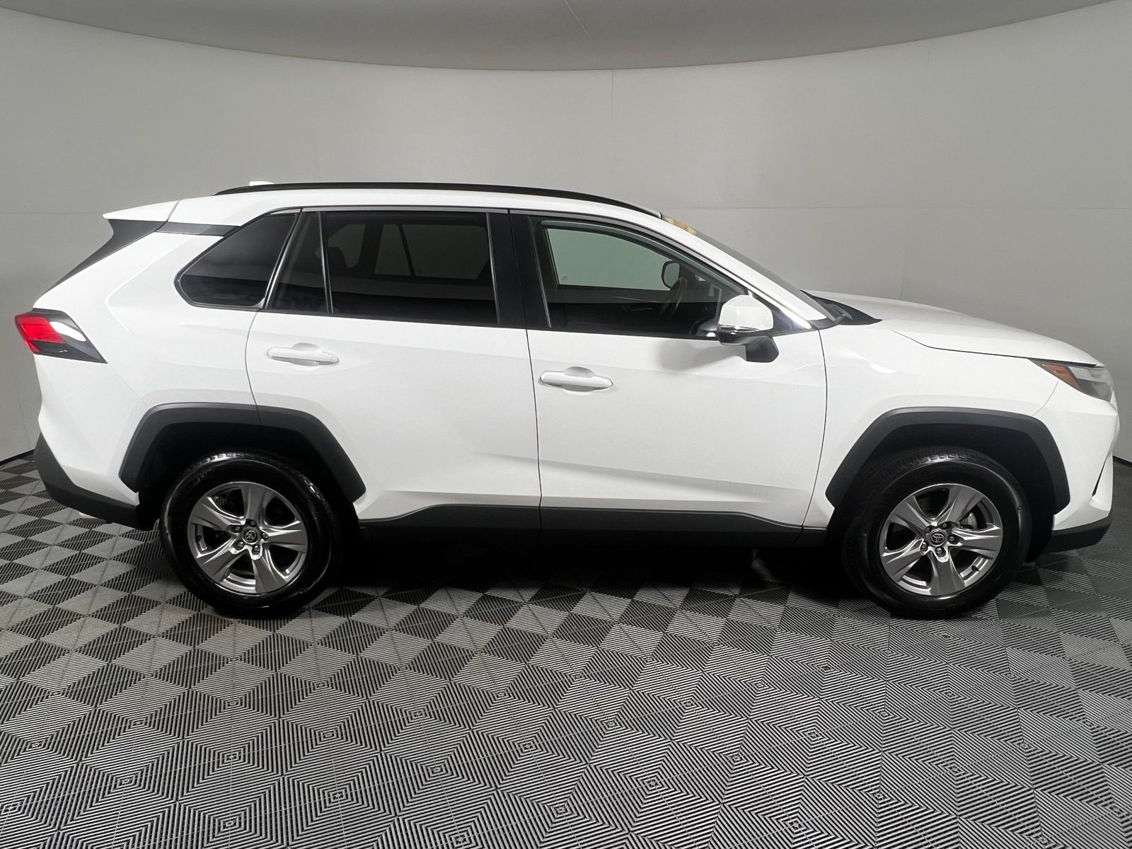 Thumbnail: 2025 Toyota RAV4 - 4