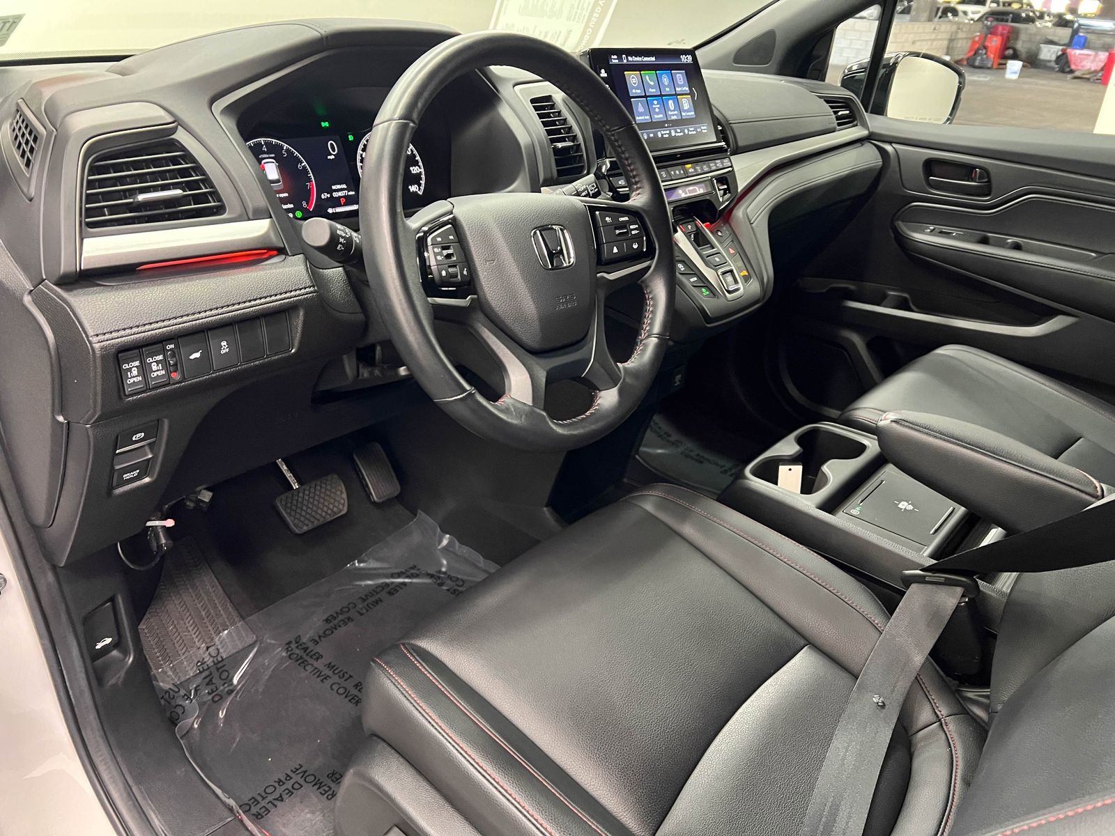 used 2025 Honda Odyssey car, priced at $35,888
