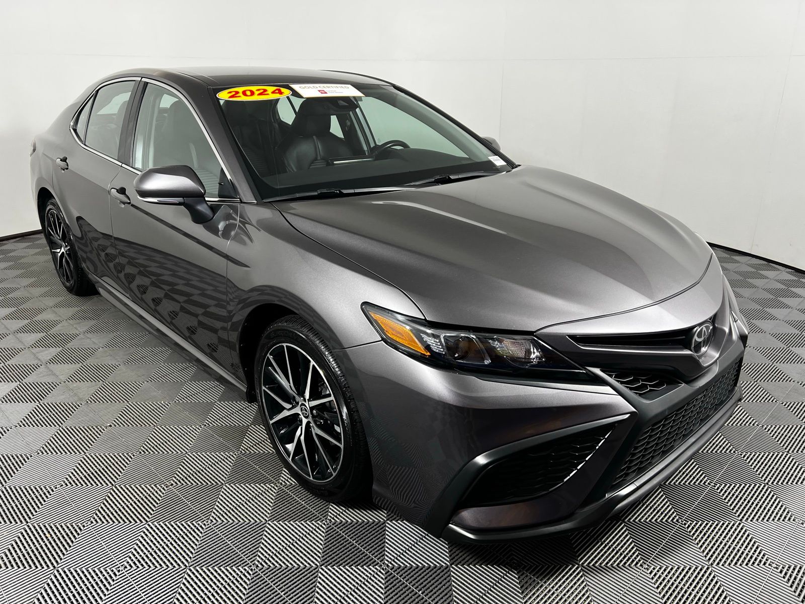 Thumbnail: 2024 Toyota Camry - 3