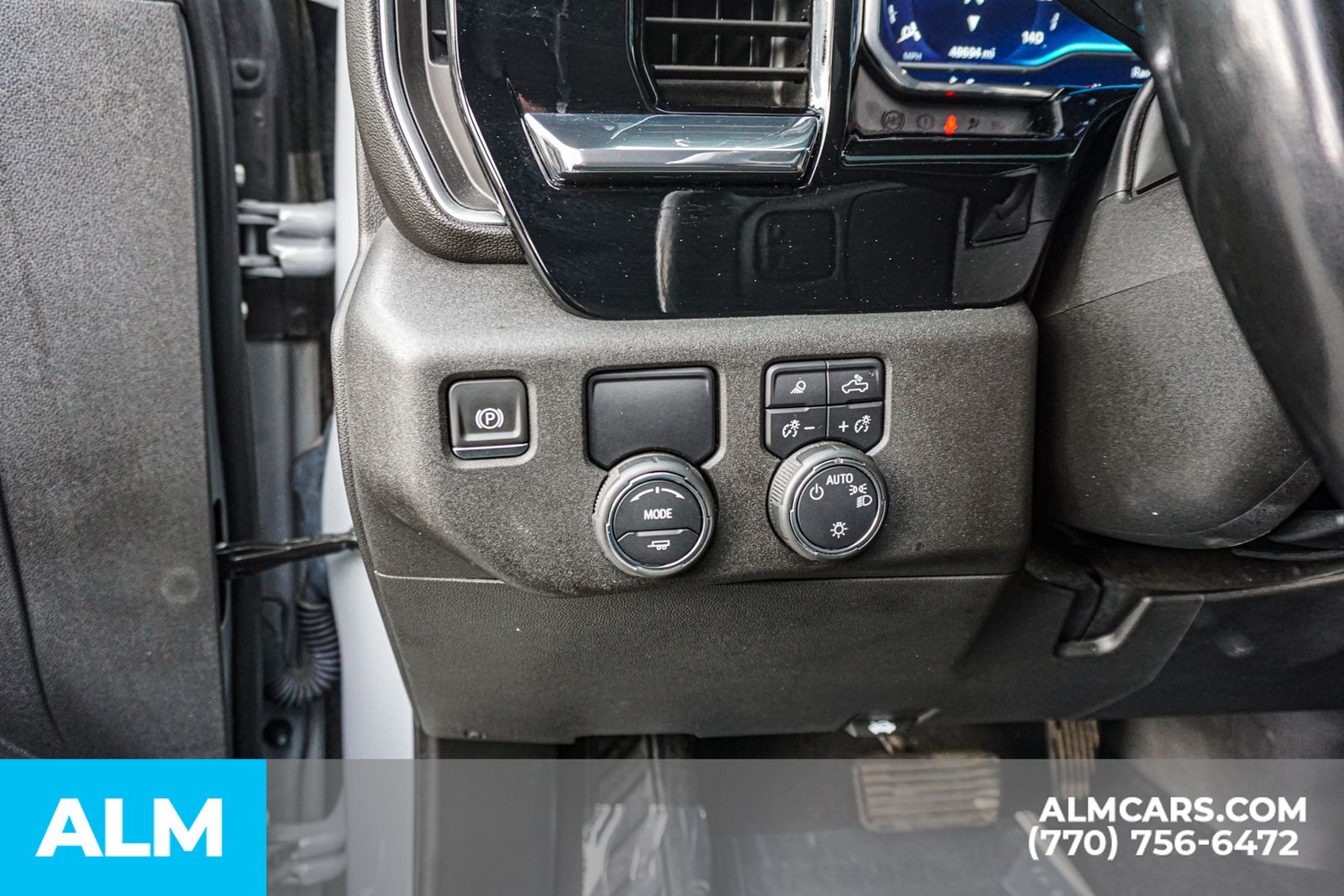 Used 2024 Gray Chevrolet LT image 37