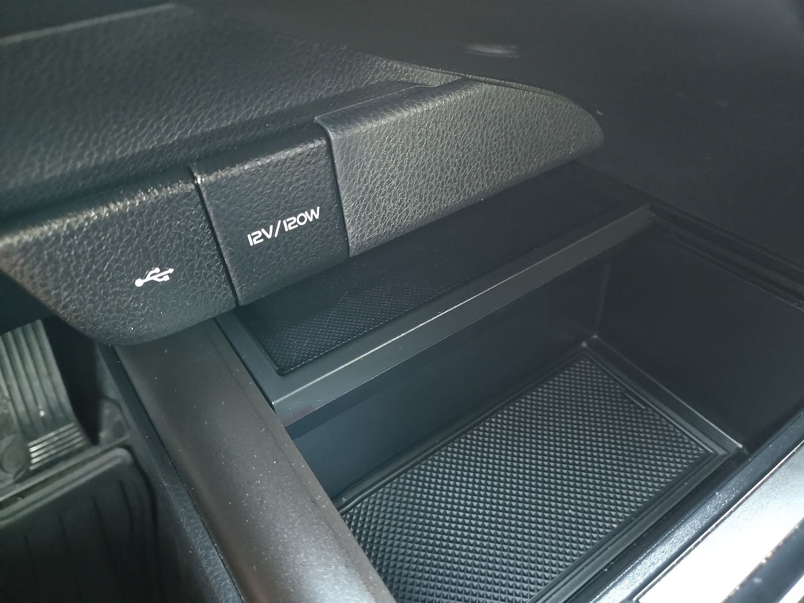 2024 Toyota Camry SE Nightshade - Photo 32