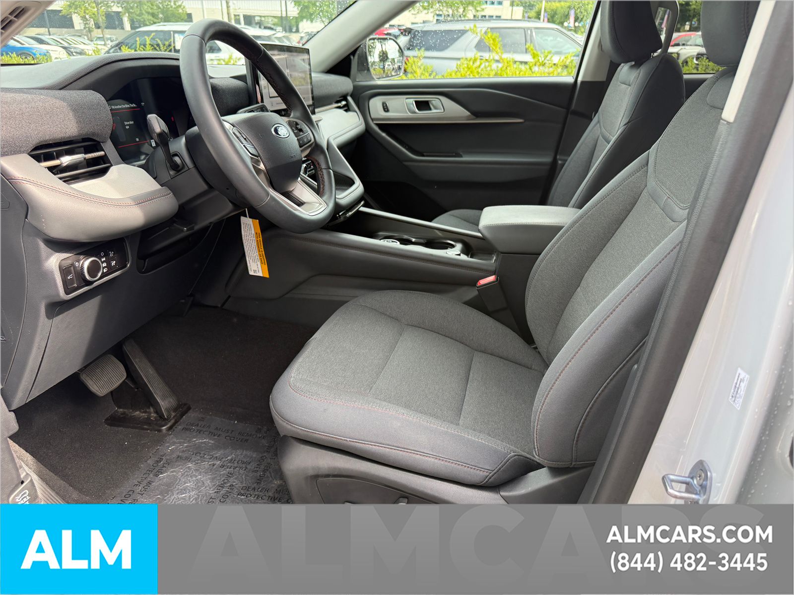 Used 2025 Space White Metallic Ford Active image 12
