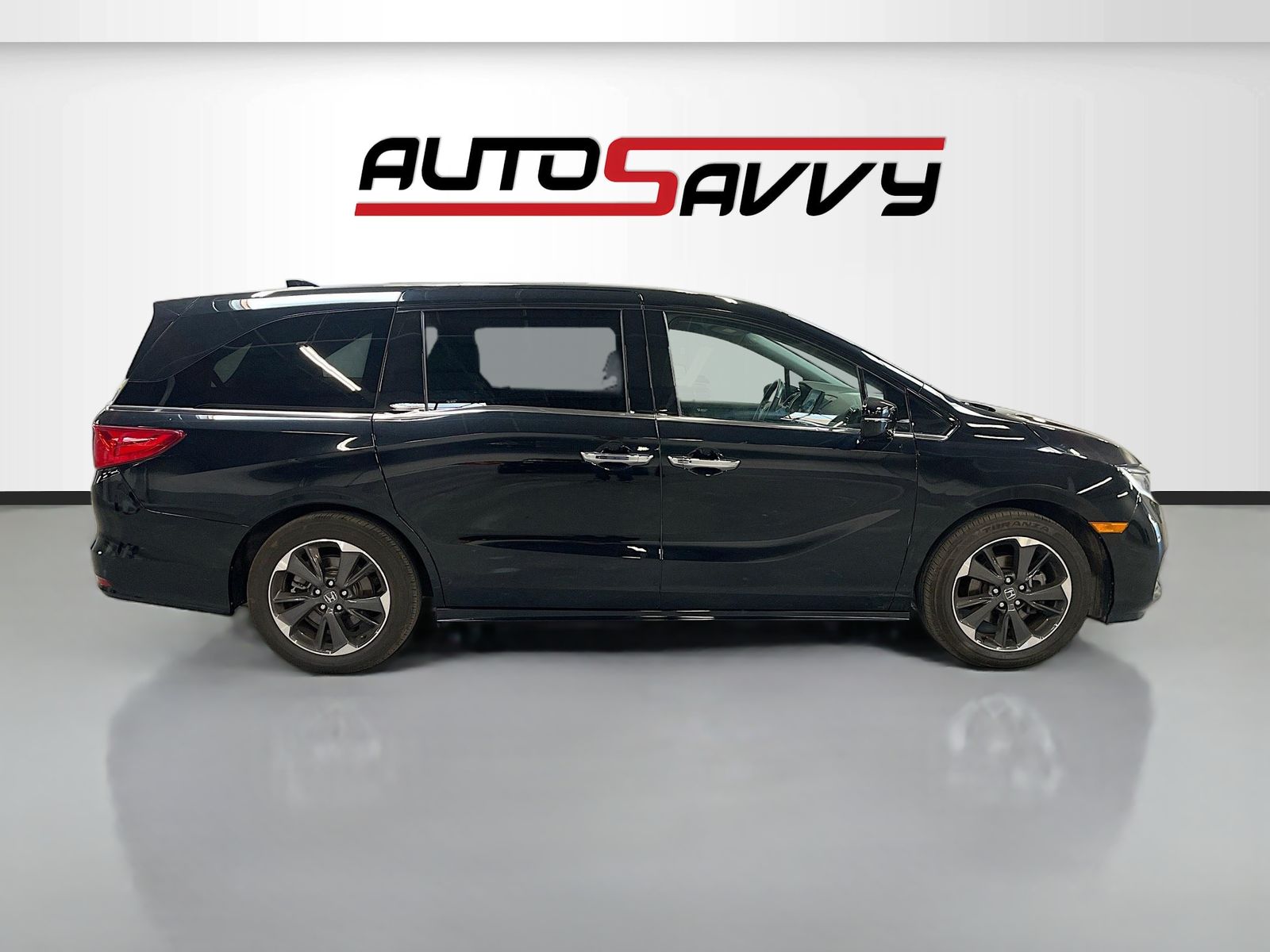 2024 Honda Odyssey Elite's photo